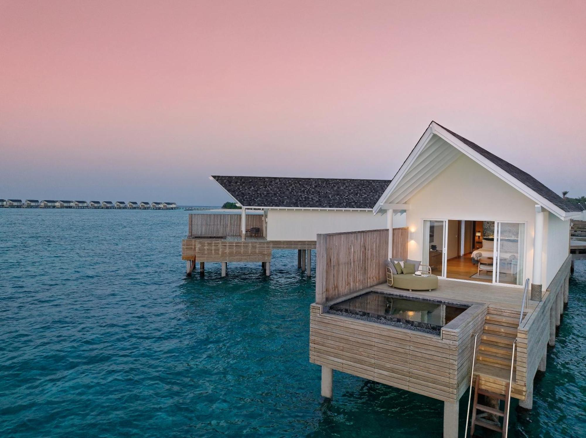 Raaya By Atmosphere Maakurathu Exterior photo