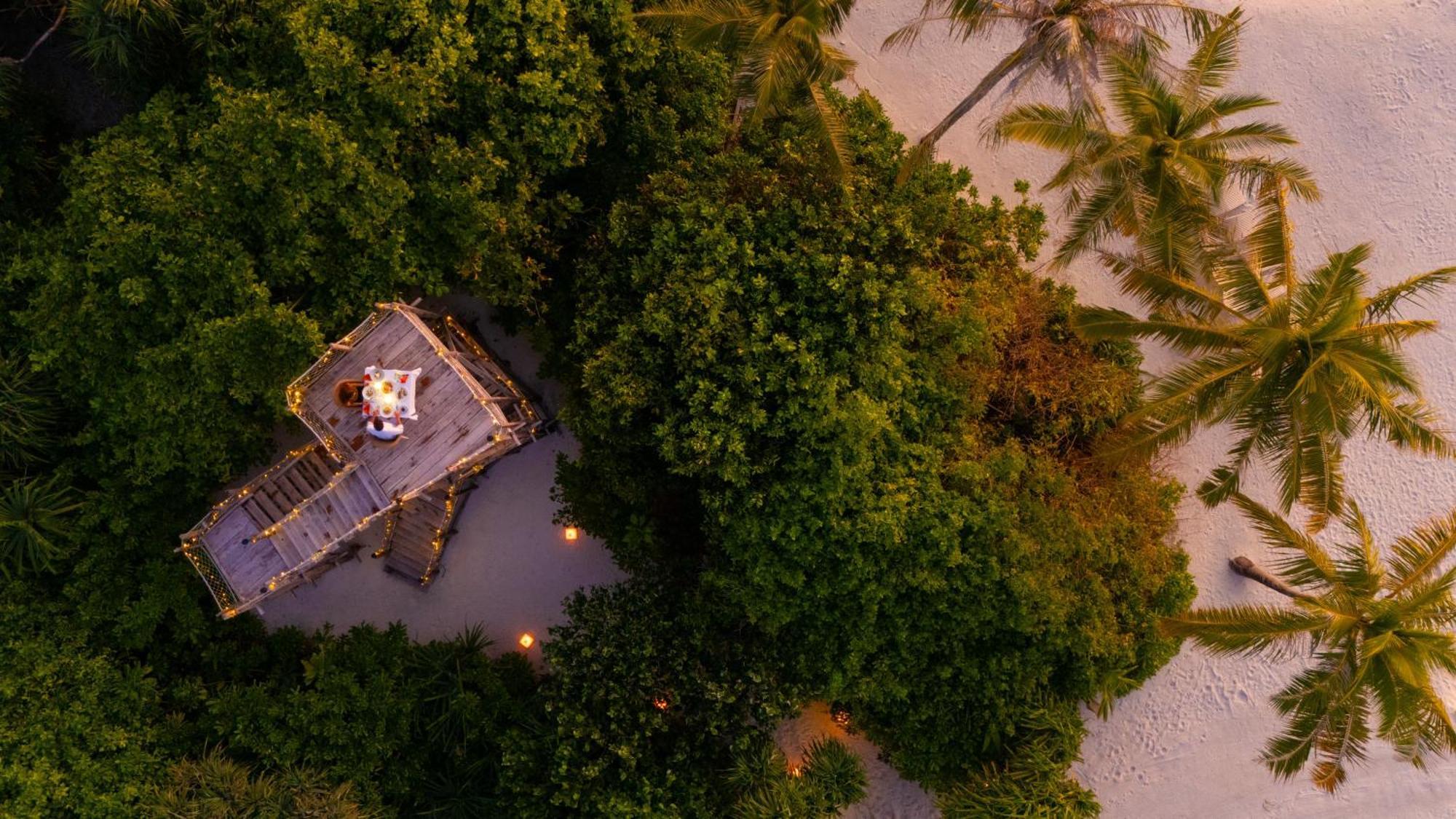 Raaya By Atmosphere Maakurathu Exterior photo