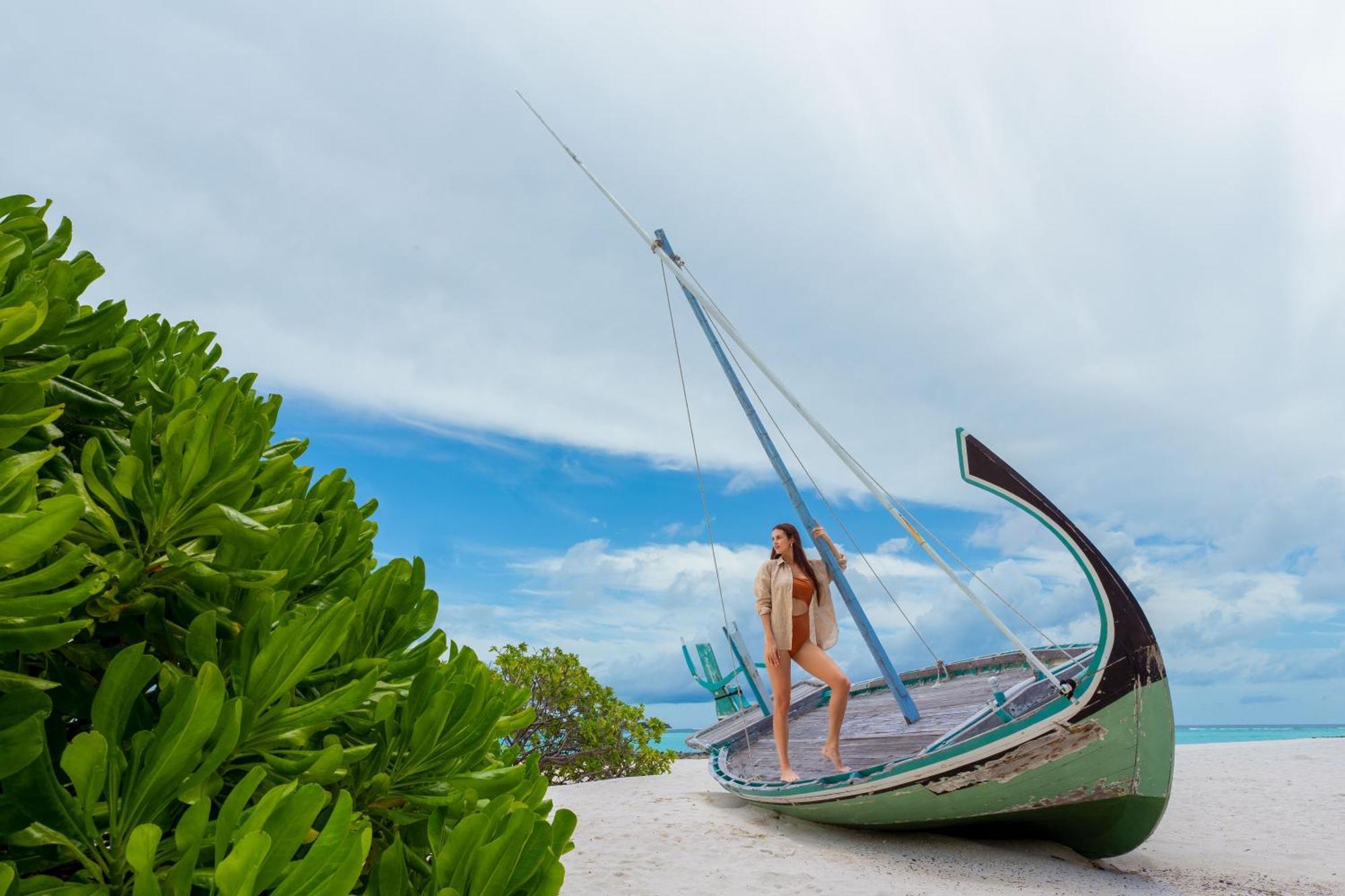 Raaya By Atmosphere Maakurathu Exterior photo